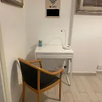 Apartment 14 Rom